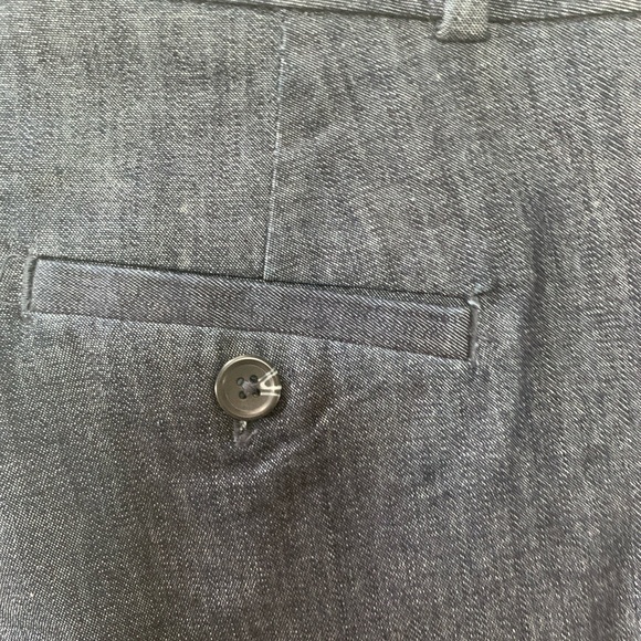 SZ 0 Tailored Banana Republic Tan and Chambray Blue Shorts (2 pairs) - Picture 6 of 8